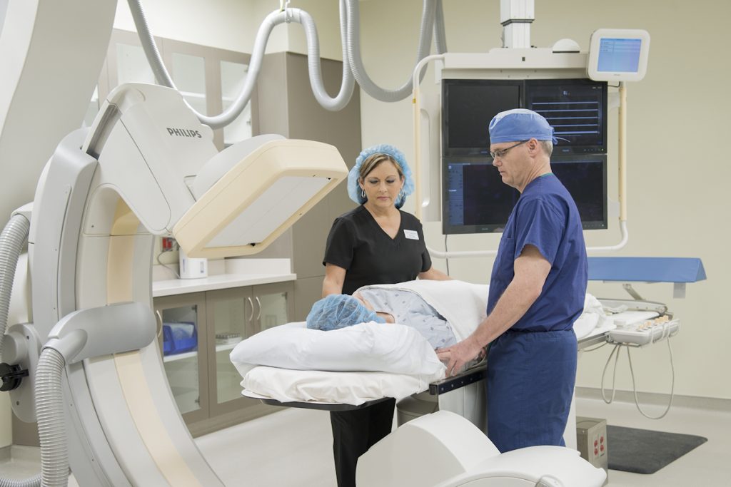 StrideCare Interventional Surgery Center in Texas, featuring two doctors.