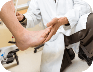 Doctor checkup patient's leg