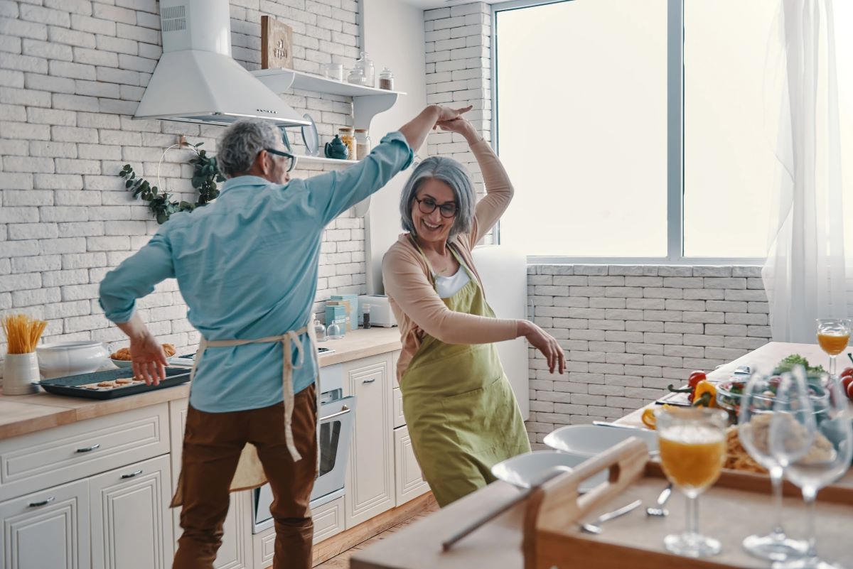 foot pain couple dancing